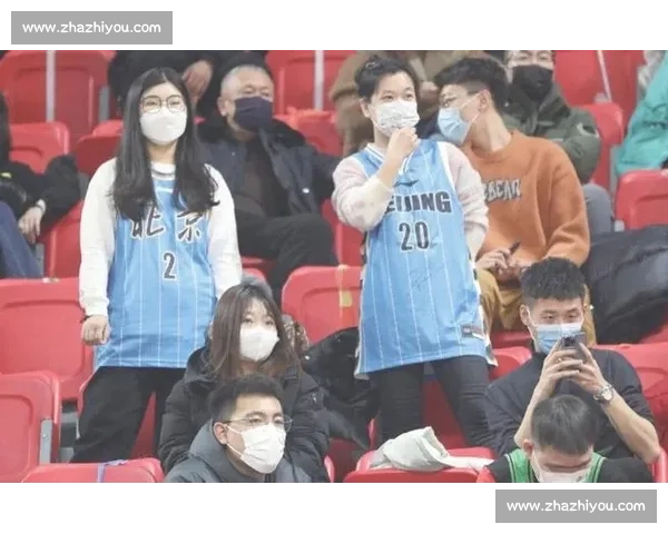 盐城奥体助威声浪掀翻穹顶 女球迷激情呐喊到腿抽筋